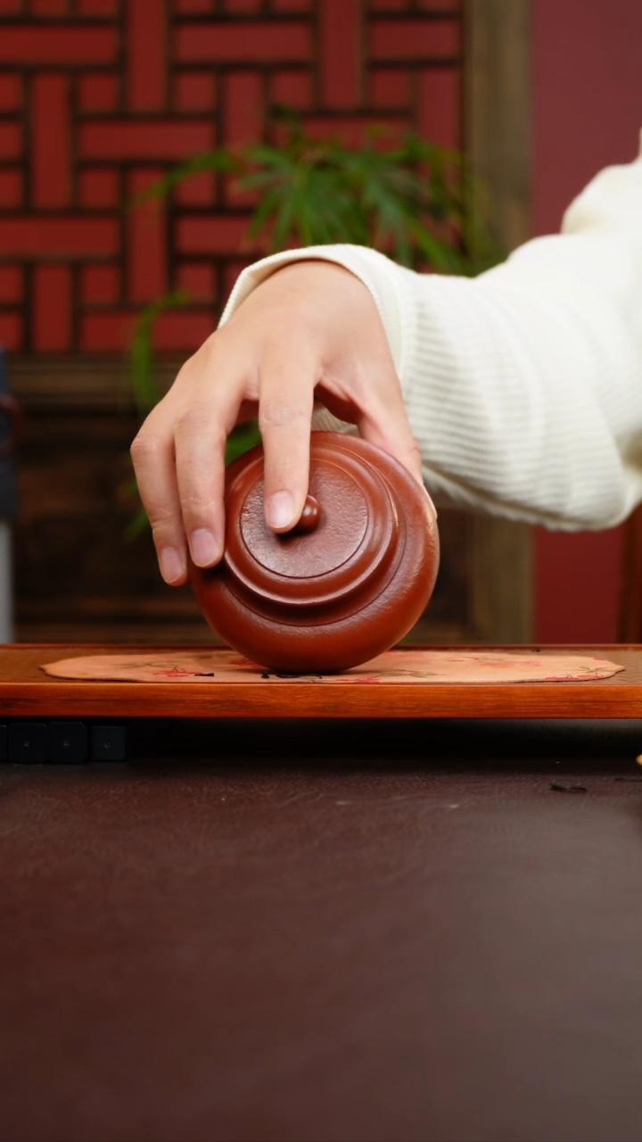 茶壶紫砂大红袍双线仿古茶叶罐＋红茶