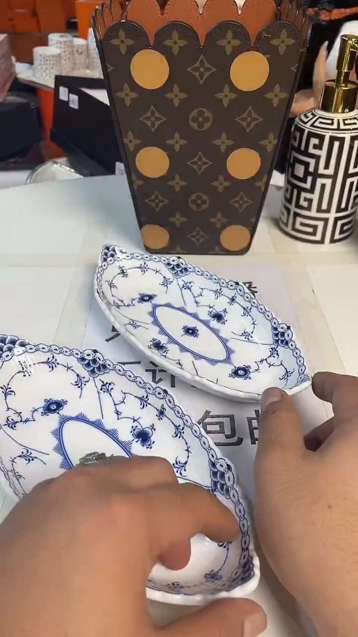 杯鸿辉家品牌瓷器，京东包邮！