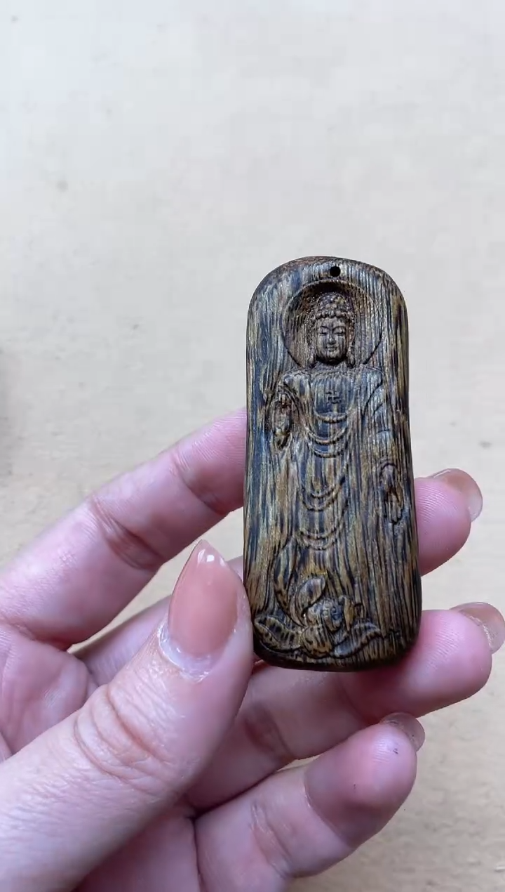 【闪购商品】沉香吊坠红金猊吊坠6.4*2.5