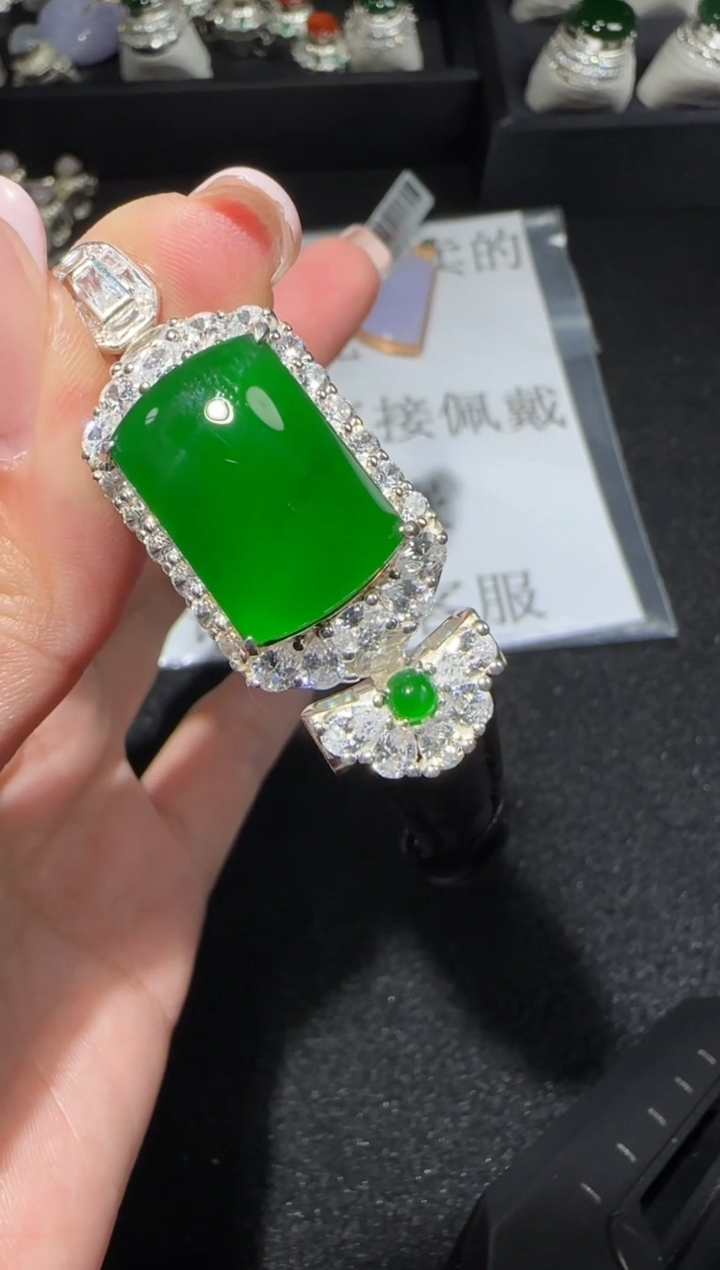 【闪购商品】翡翠手链未镶嵌多样性发货拍一发一