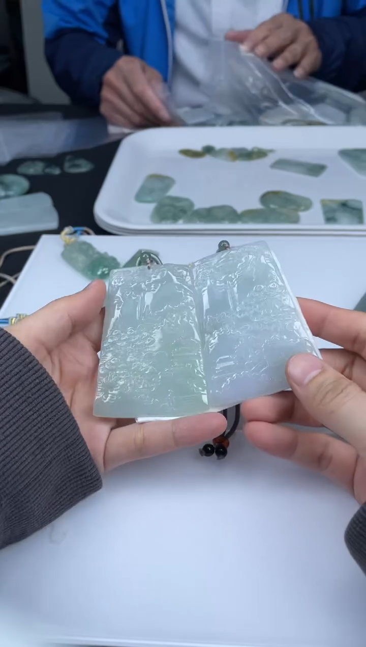 【闪购商品】定制翡翠未镶嵌-20HDJT0127481多样性发其一