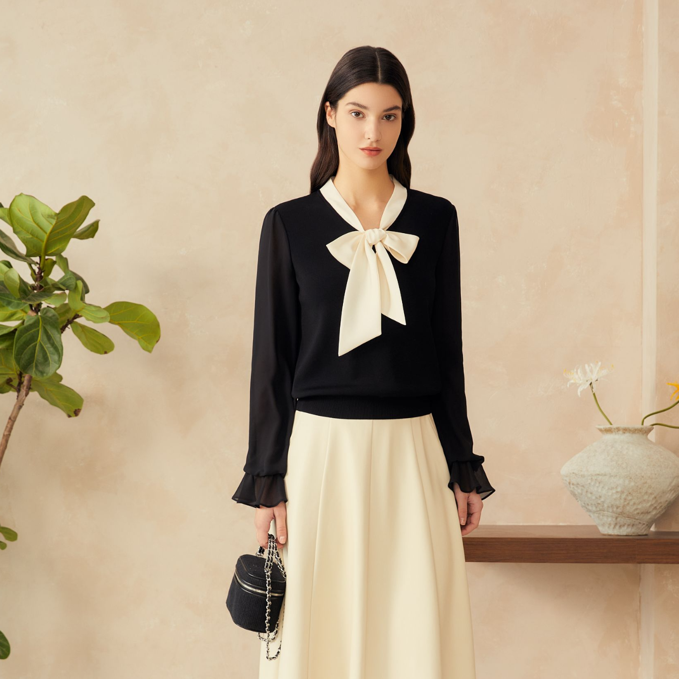 YINER音儿2025新款飘带蝴蝶领拼接轻奢款法式衬衫上衣8C65106286