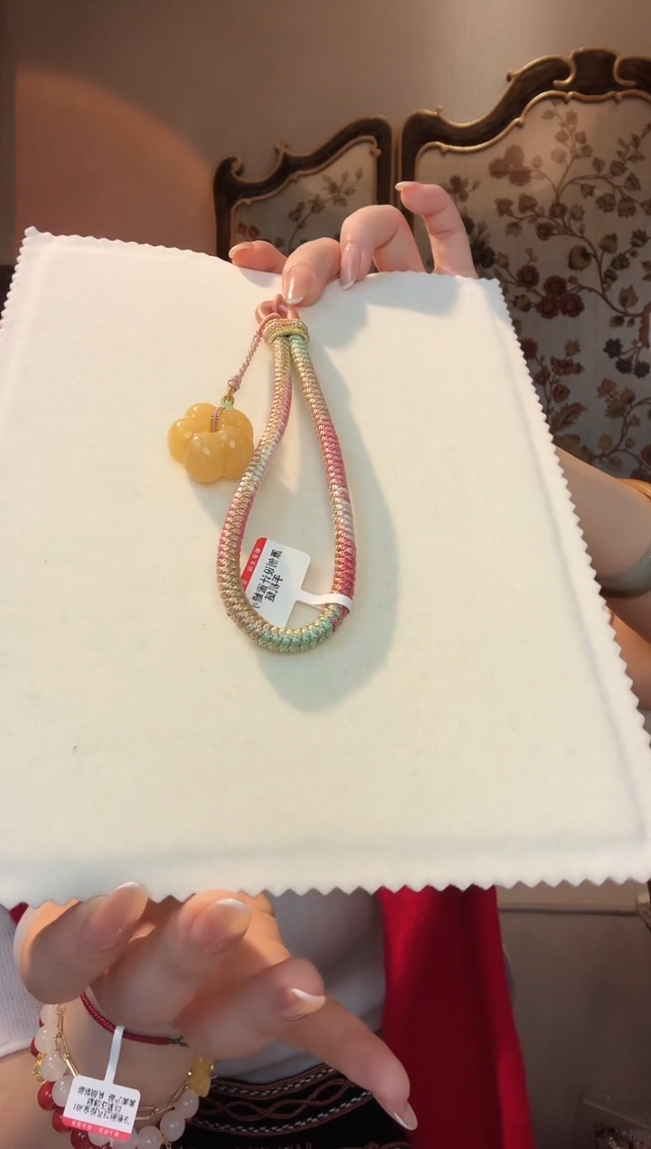 【闪购商品】蜜蜡套链未镶嵌大花蜜蜡手机链