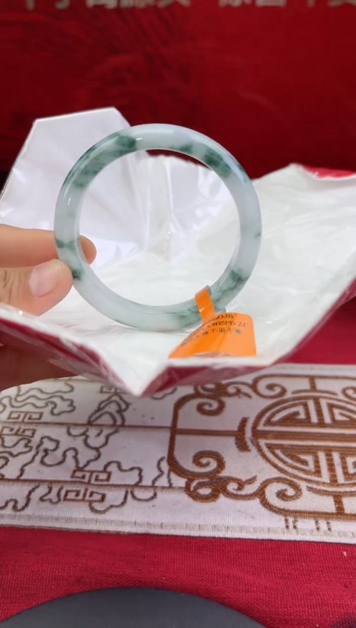 【闪购商品】翡翠手镯未镶嵌翡翠手镯