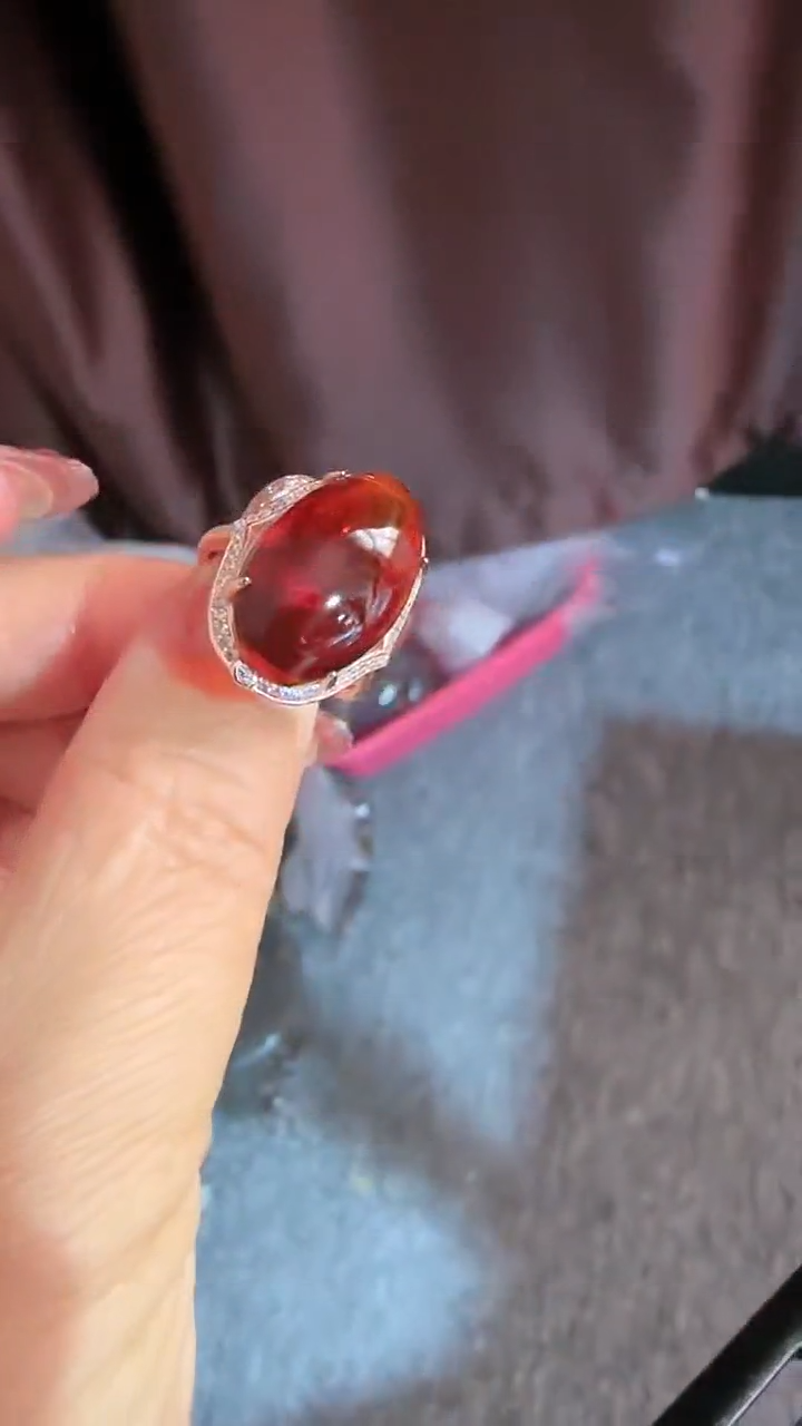 【闪购商品】琥珀戒指银S925镶嵌血珀戒指#123