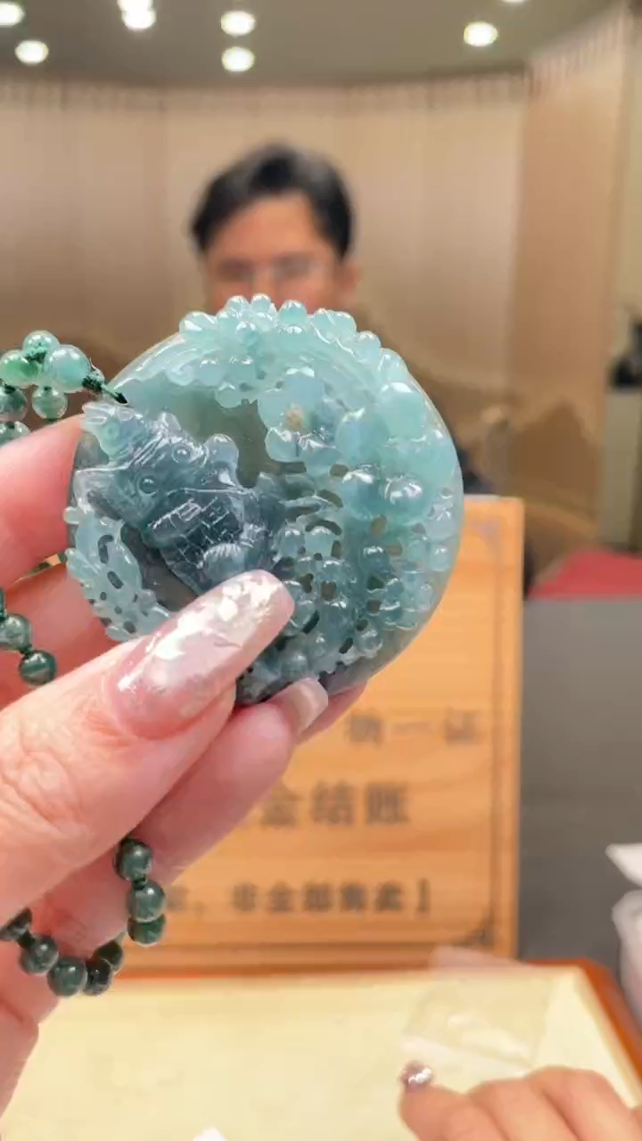 【闪购商品】翡翠颈饰未镶嵌      *290