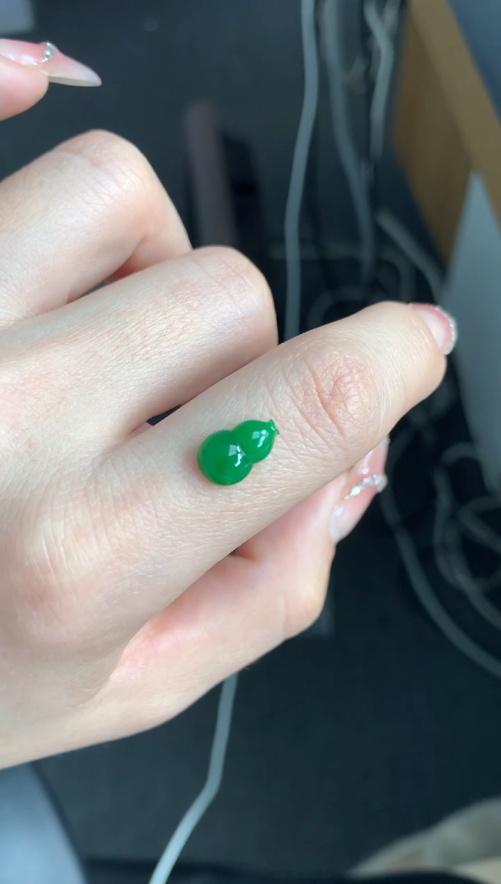 【闪购商品】定制翡翠未镶嵌葫芦