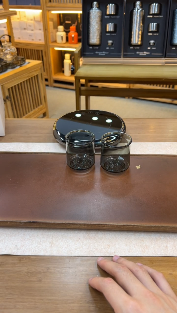 【闪购商品】小坐电陶炉Z8银灰+2观山杯烟灰