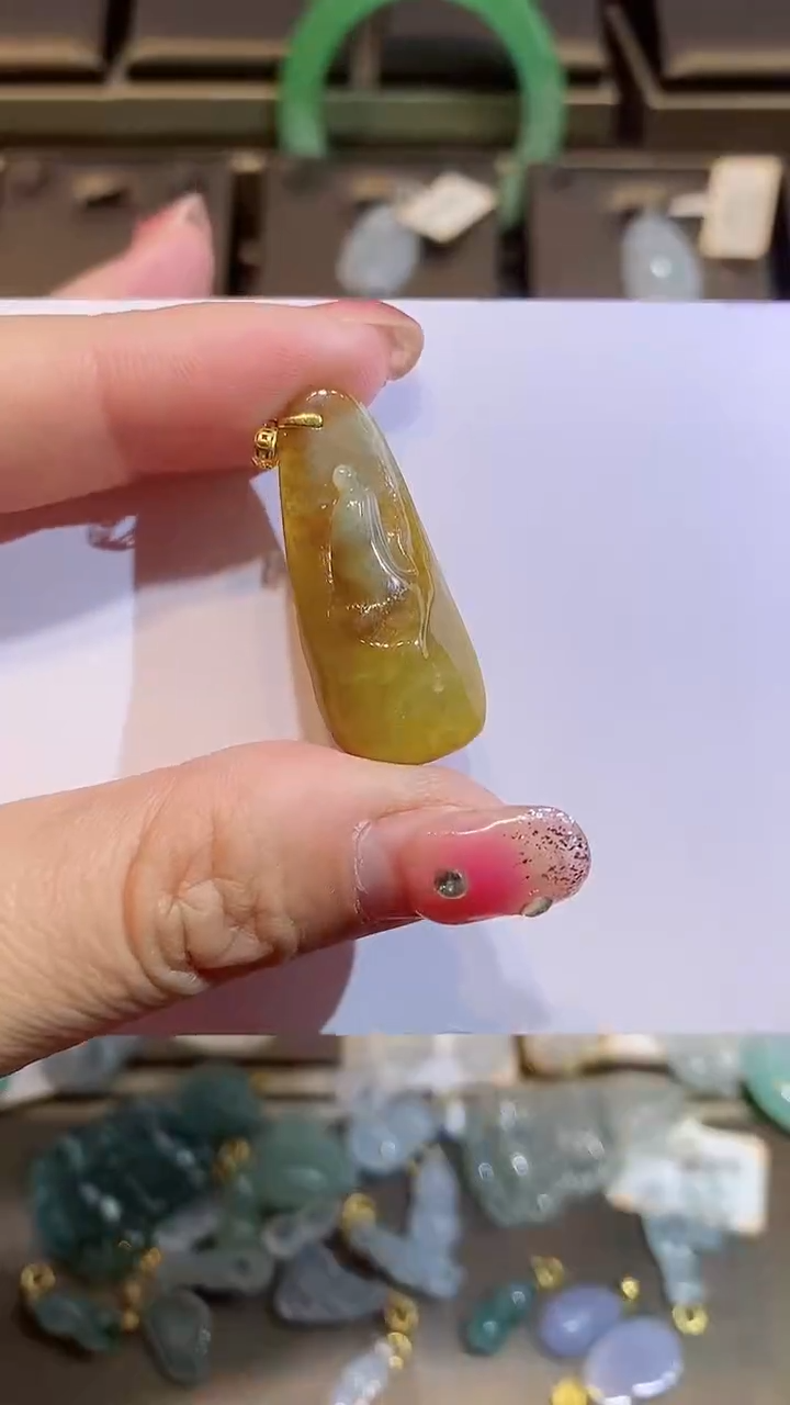 【闪购商品】翡翠颈饰18K金镶嵌纯天然A货翡翠一件