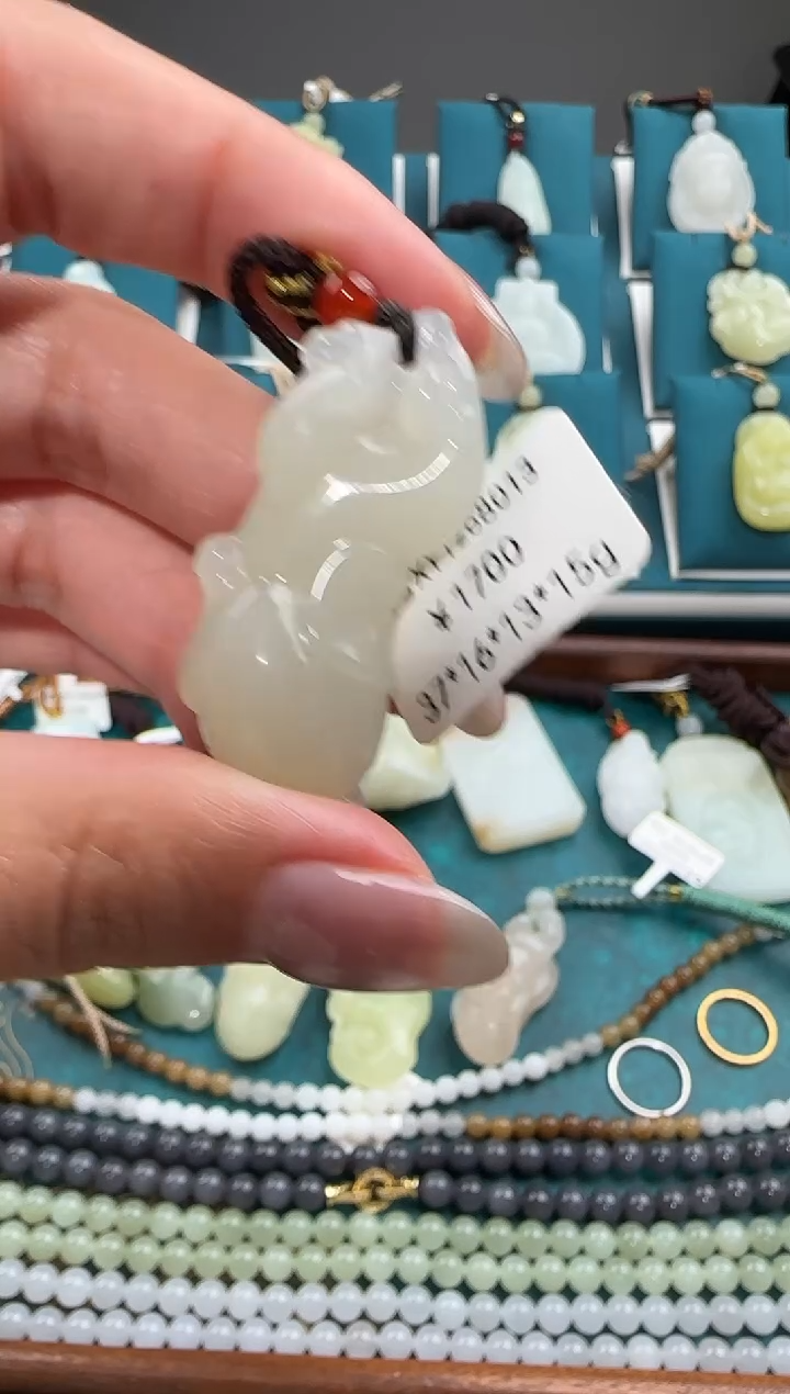 颈饰未镶嵌和田玉XY