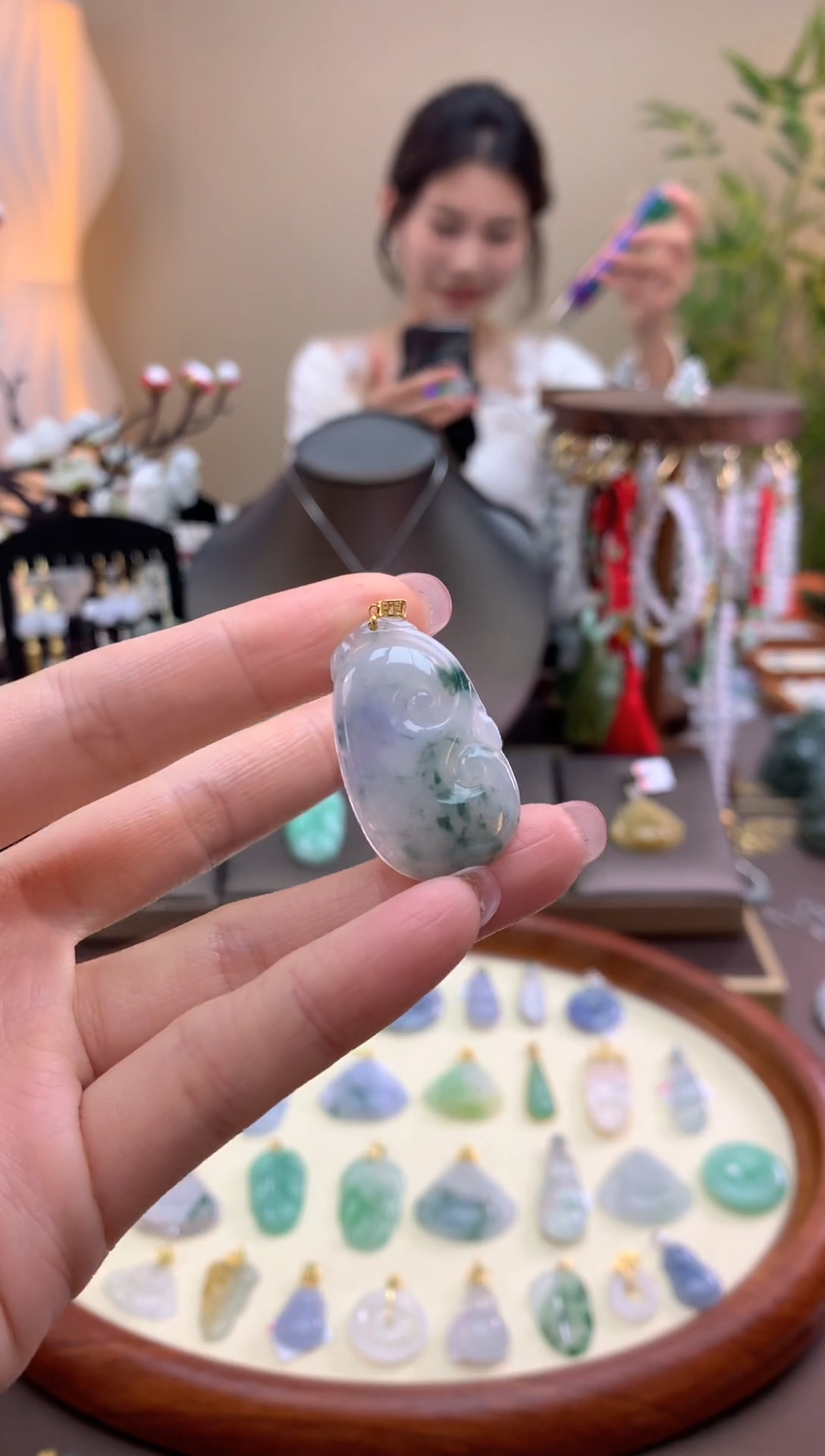 【闪购商品】翡翠颈饰18K金镶嵌如意