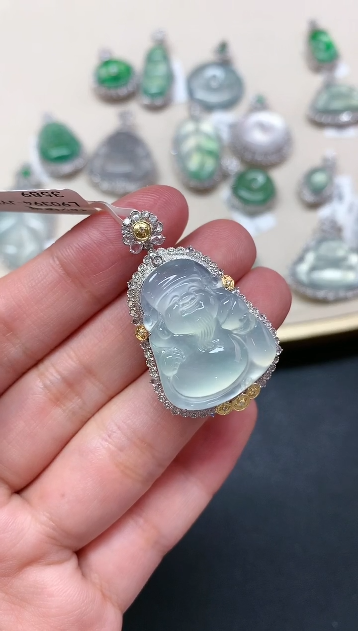 【闪购商品】翡翠吊坠(不含链)18K金镶嵌A65|26800