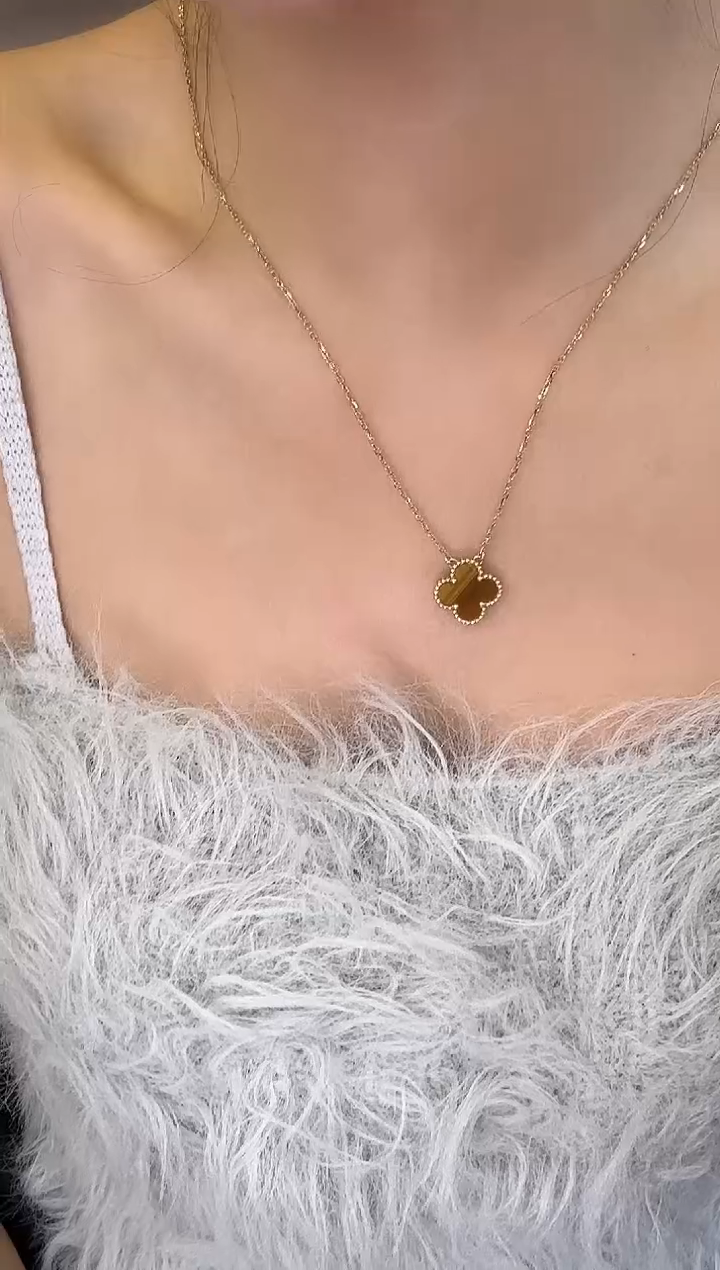 18K金镶嵌项链石英质玉15mm虎眼石项链