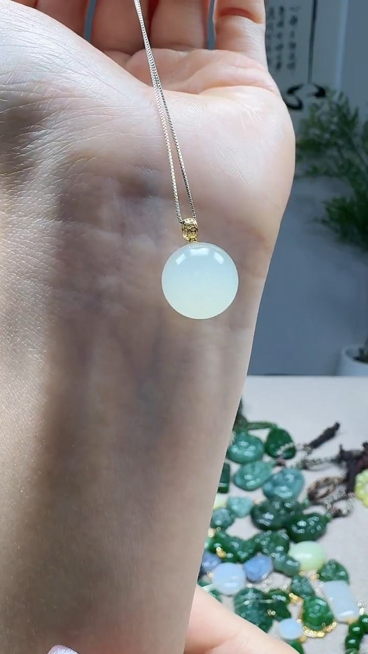 吊坠(不含链)18K金镶嵌和田玉1