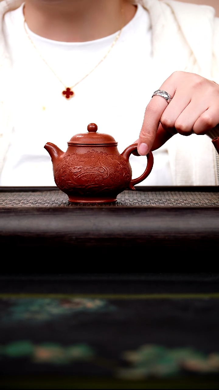 茶壶紫砂老朱泥 潘壶 八刀刻绘