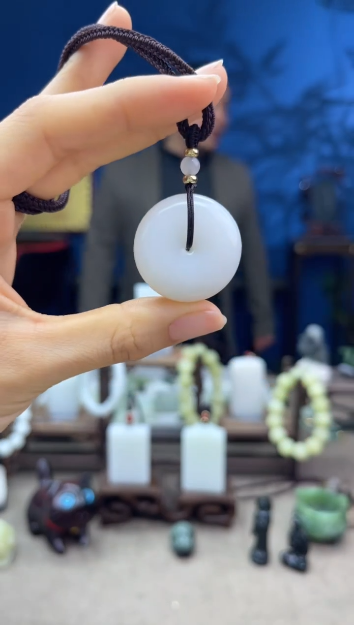 【闪购商品】和田玉颈饰未镶嵌1