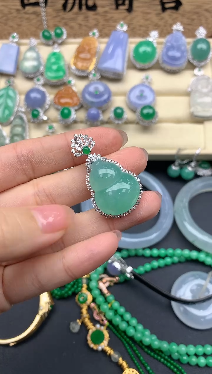 【闪购商品】翡翠颈饰18K金镶嵌484-中国好珍宝