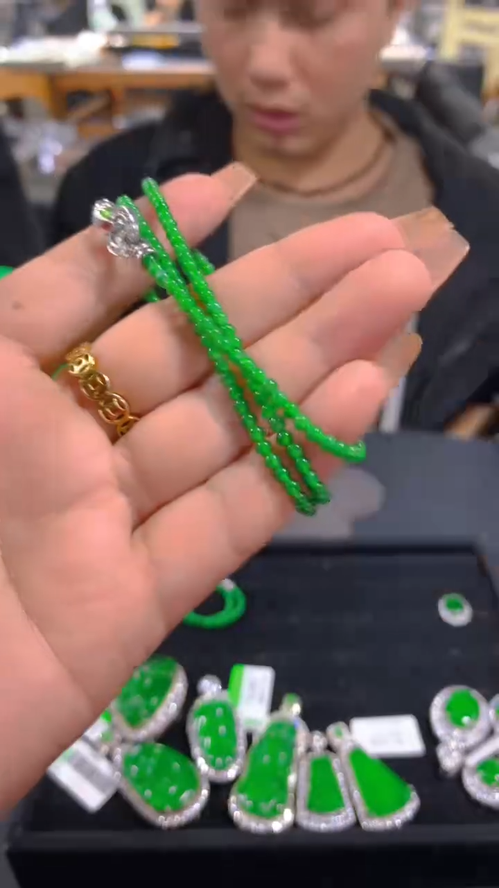 【闪购商品】翡翠项链未镶嵌0296490234多样性发其一