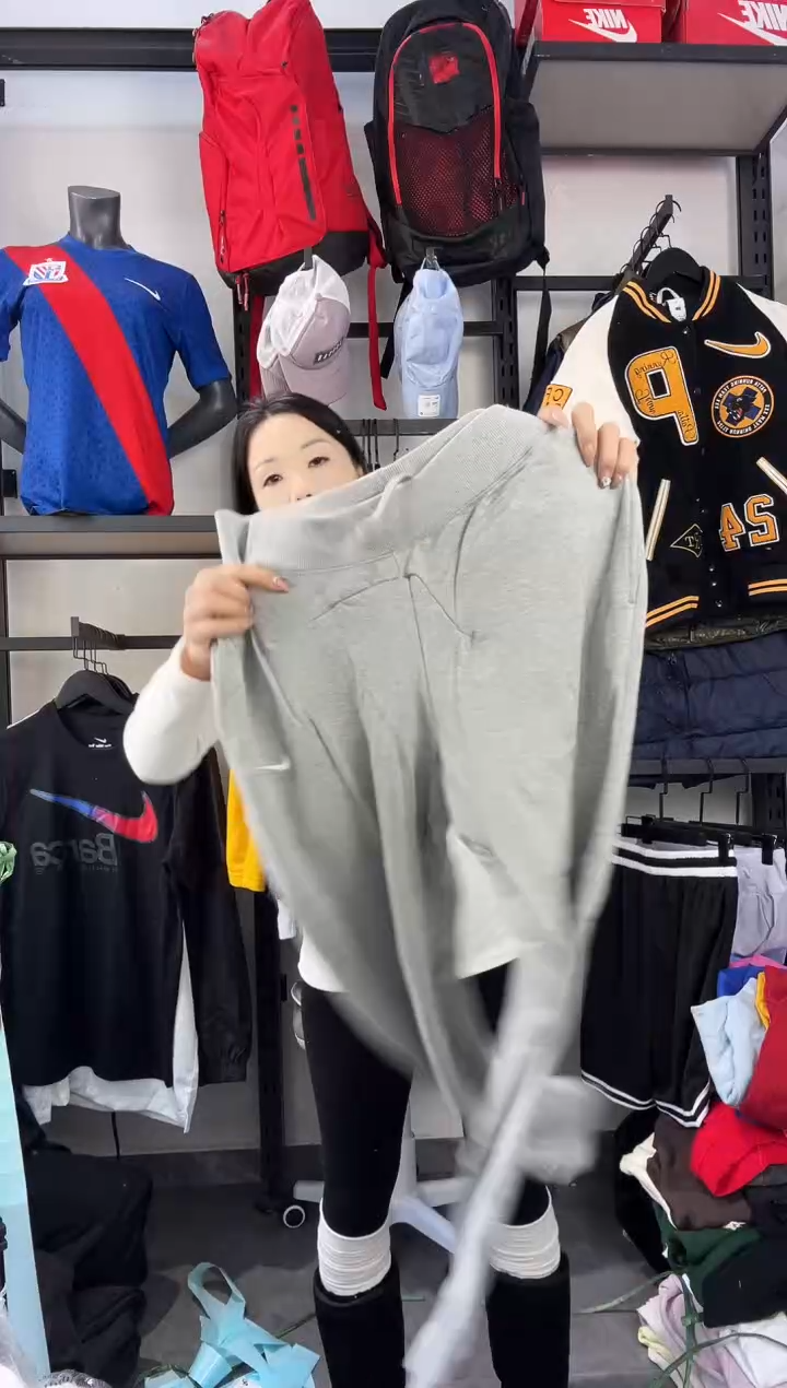 720闪购编码 Nike/Joedan运动卫衣裤以直播间过款为准 尺码·180