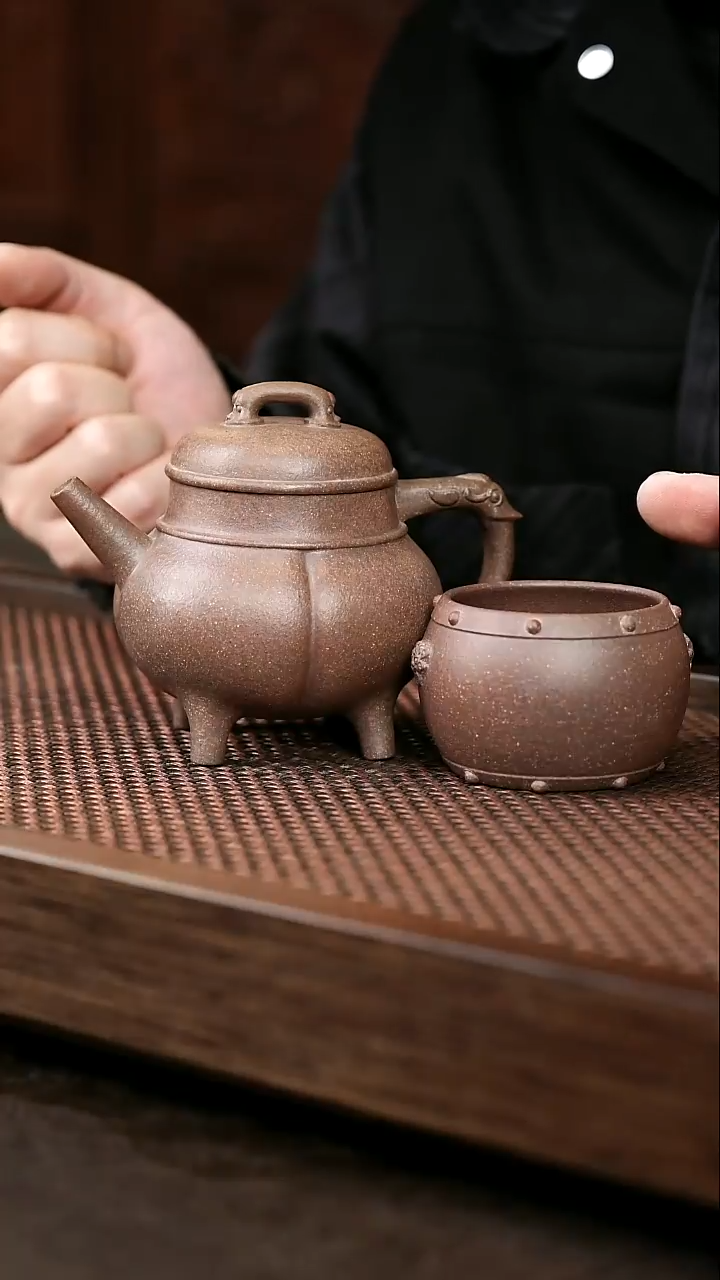 茶壶紫砂岩中泥怀龙+战鼓杯6