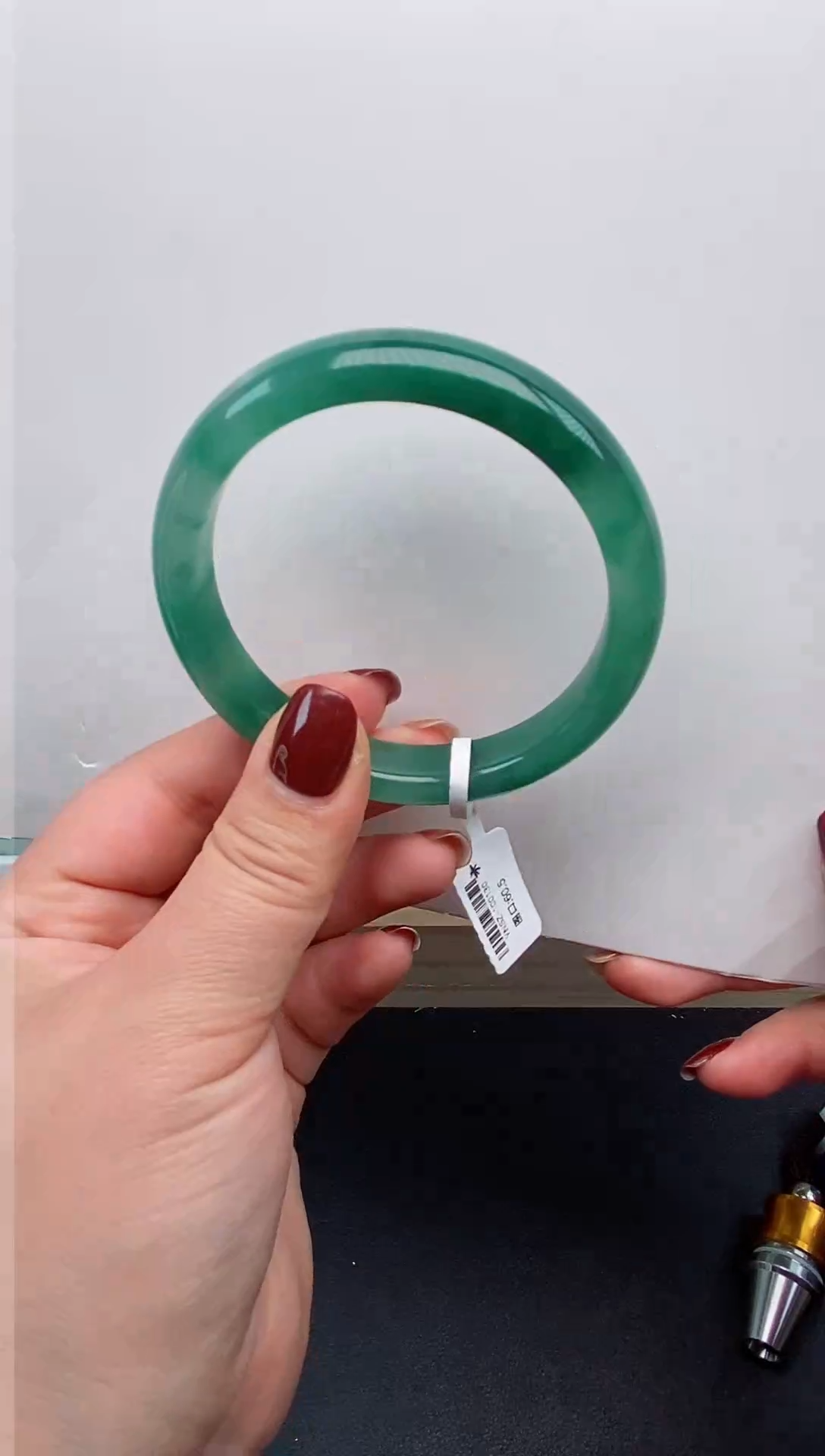 【闪购商品】石英质玉手镯未镶嵌5