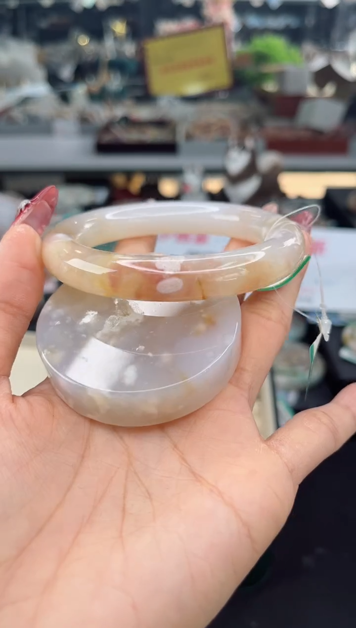 【闪购商品】石英质玉手镯未镶嵌60圈口（赠品镯心）3448033