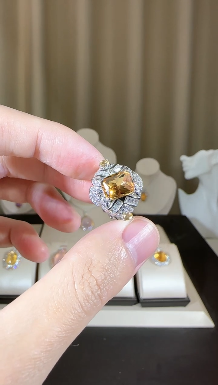 【闪购商品】黄晶戒指银S925镶嵌9*7mm