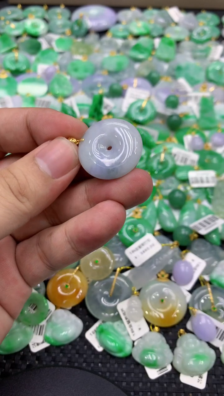 颈饰未镶嵌翡翠天然缅甸翡翠A货