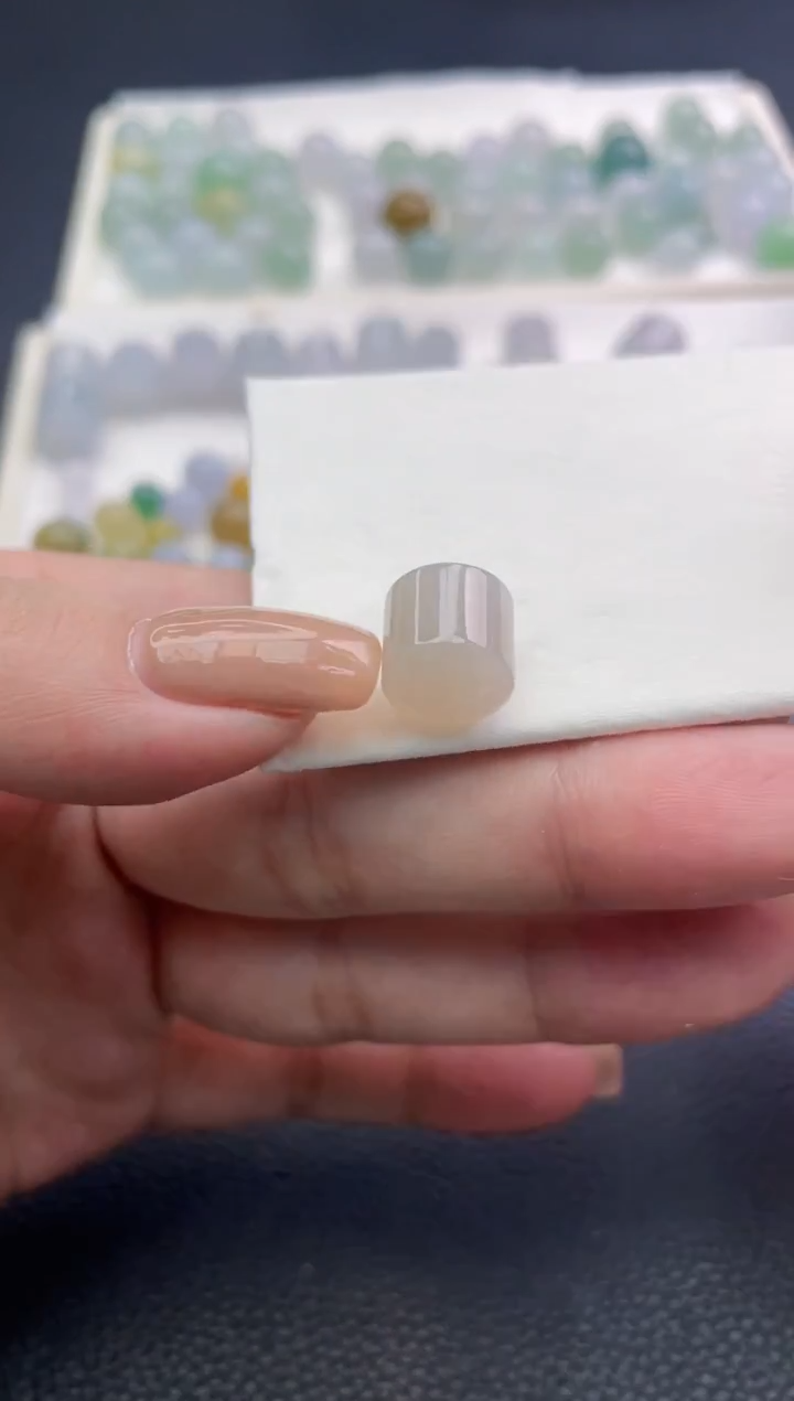 未镶嵌定制翡翠瑞**?7425