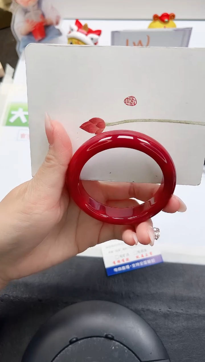 【闪购商品】石英质玉手镯未镶嵌390-53.6