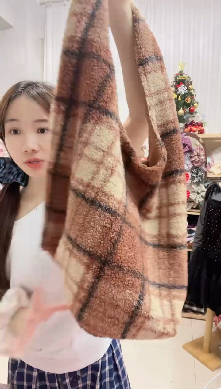 混纺1米 黄棕色格子泰迪绒 主播包包同款~ 