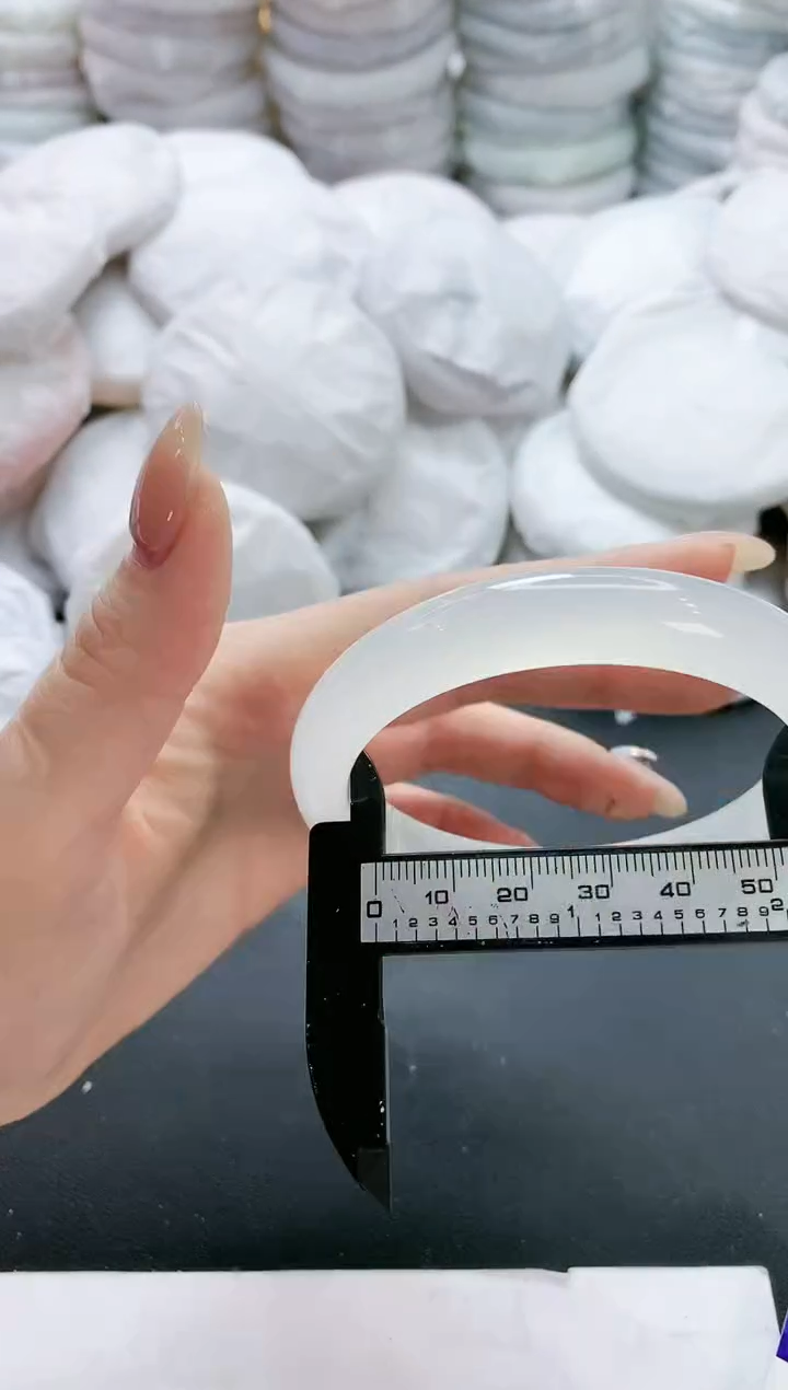 【闪购商品】玛瑙/玉髓手镯未镶嵌367