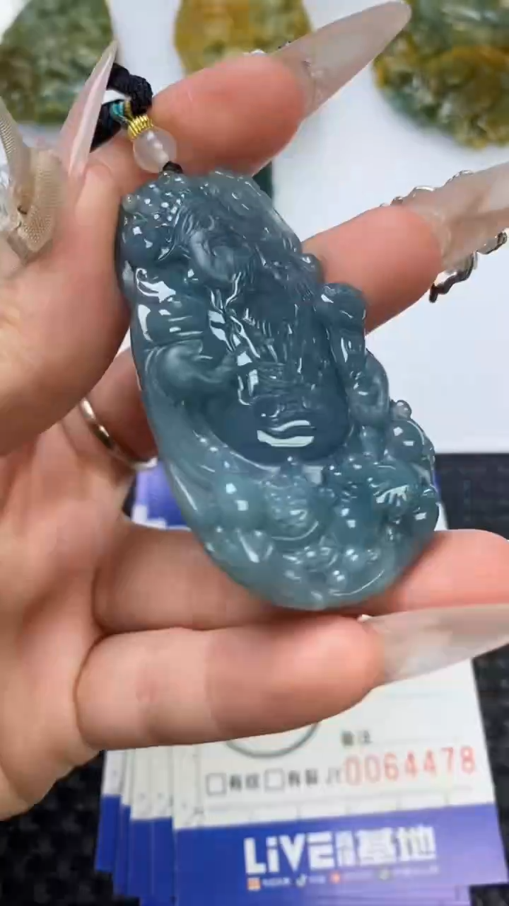 【闪购商品】翡翠颈饰未镶嵌1111111111111111