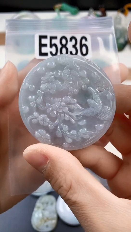 颈饰未镶嵌翡翠天然翡翠吊坠挂件