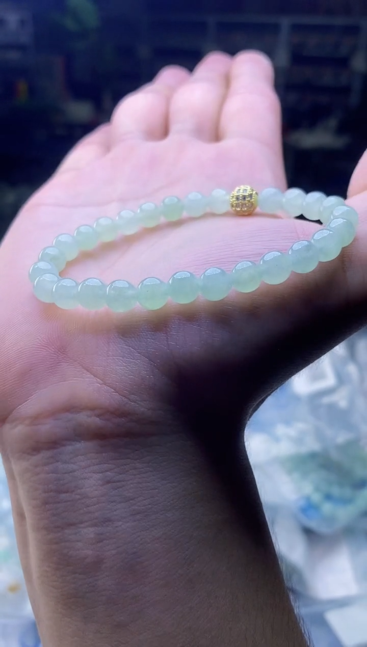 定制翡翠未镶嵌天然缅甸A货翡翠，多样性发货，拍一发一