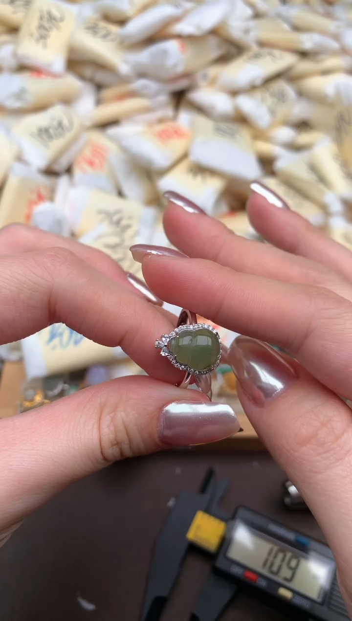 【闪购商品】翡翠戒指银S925镶嵌一