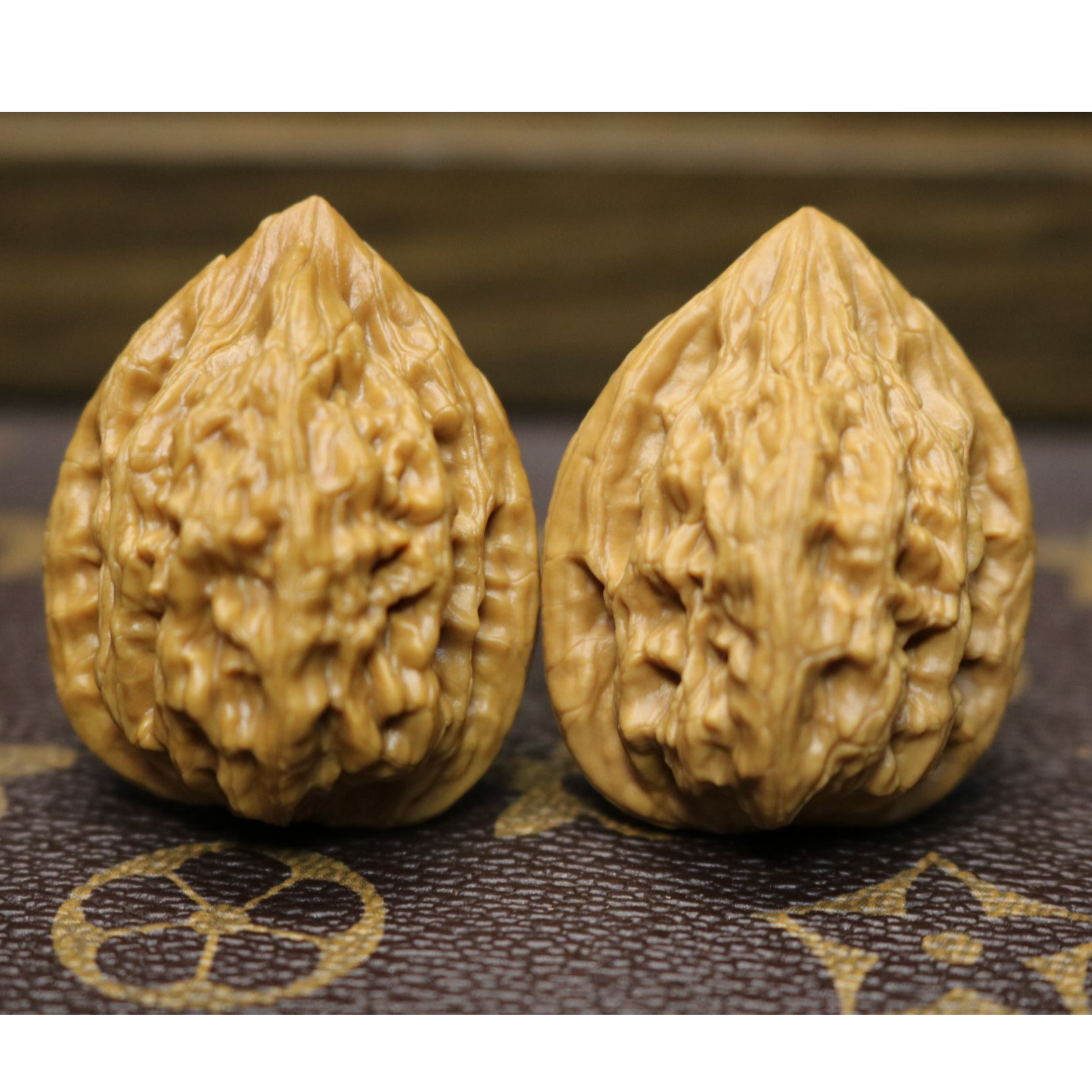 文玩核桃手把件天眼鸡心买文玩