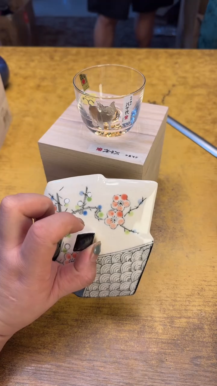 瓷器瓷器瑕疵破破33猪杯