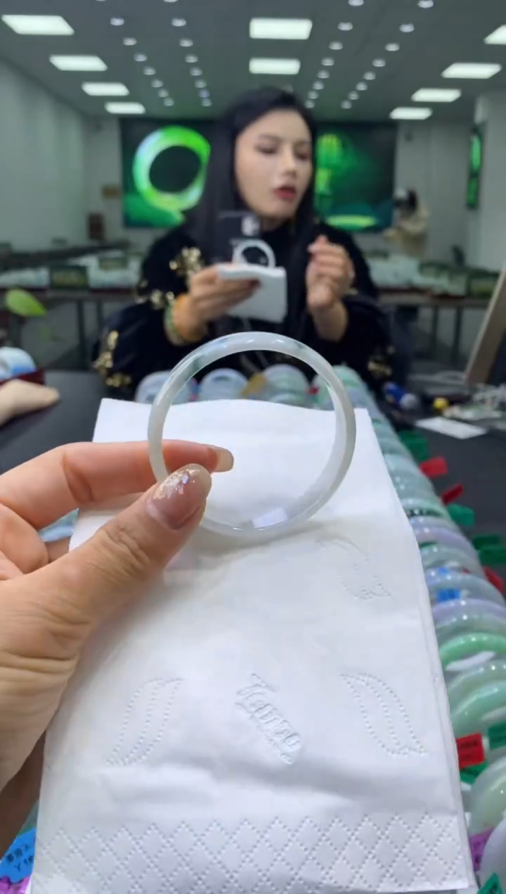 未镶嵌手镯翡翠格**衫00002900