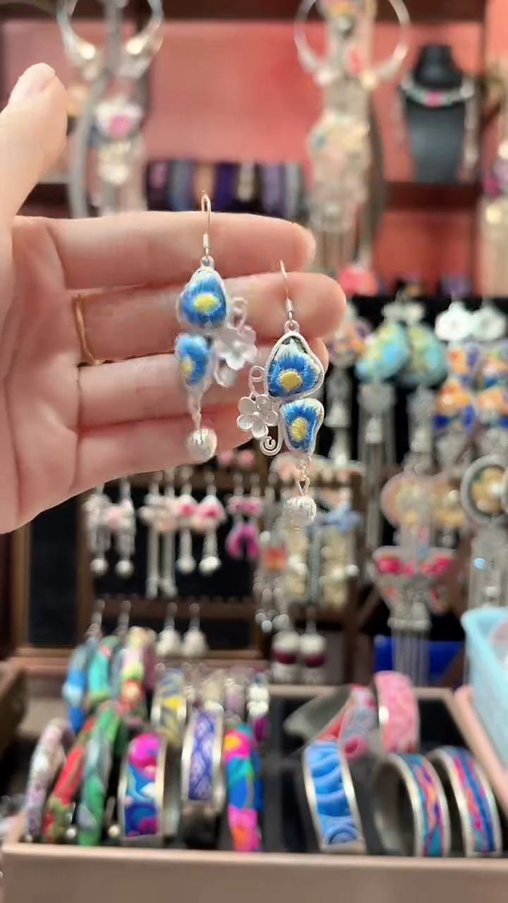 织绣 云织谣民族风精美饰品   433