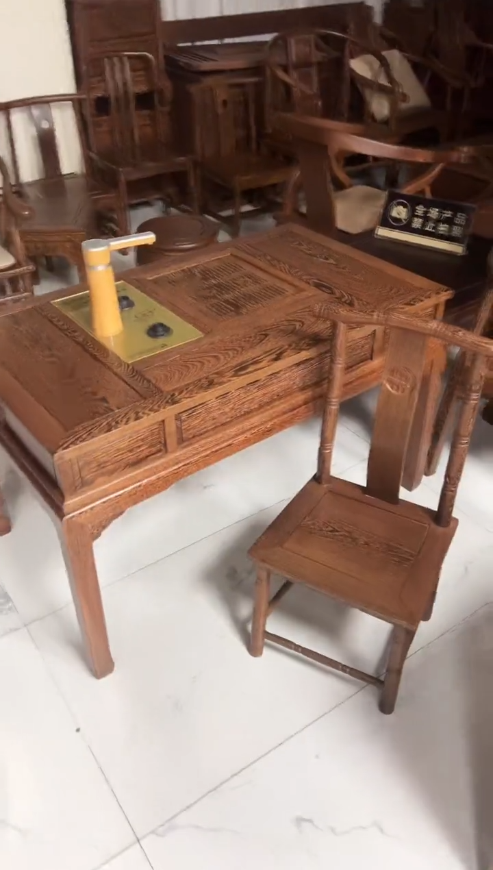 鸡翅木类案台鸡翅木108小马蹄+3竹节椅
