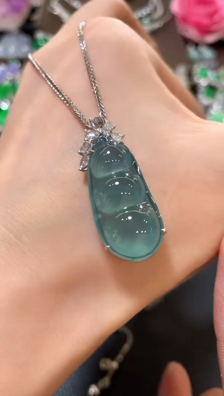 吊坠(不含链)18K金镶嵌翡翠n19   