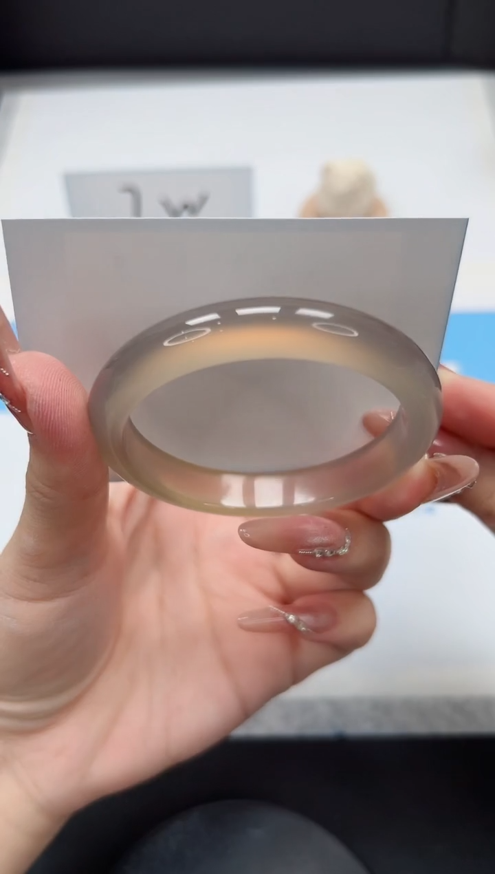 【闪购商品】石英质玉手镯未镶嵌356/灰冰54.7