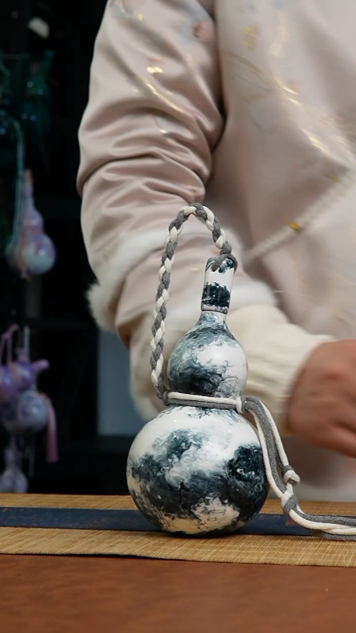 207号 天然热水酒葫芦 一物一拍（有瑕介意勿拍）