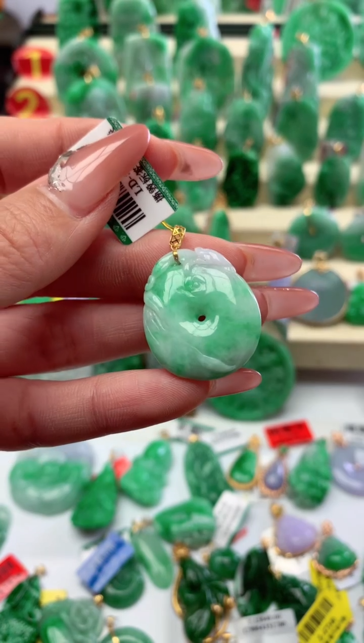 【闪购商品】翡翠颈饰18K金镶嵌挂件