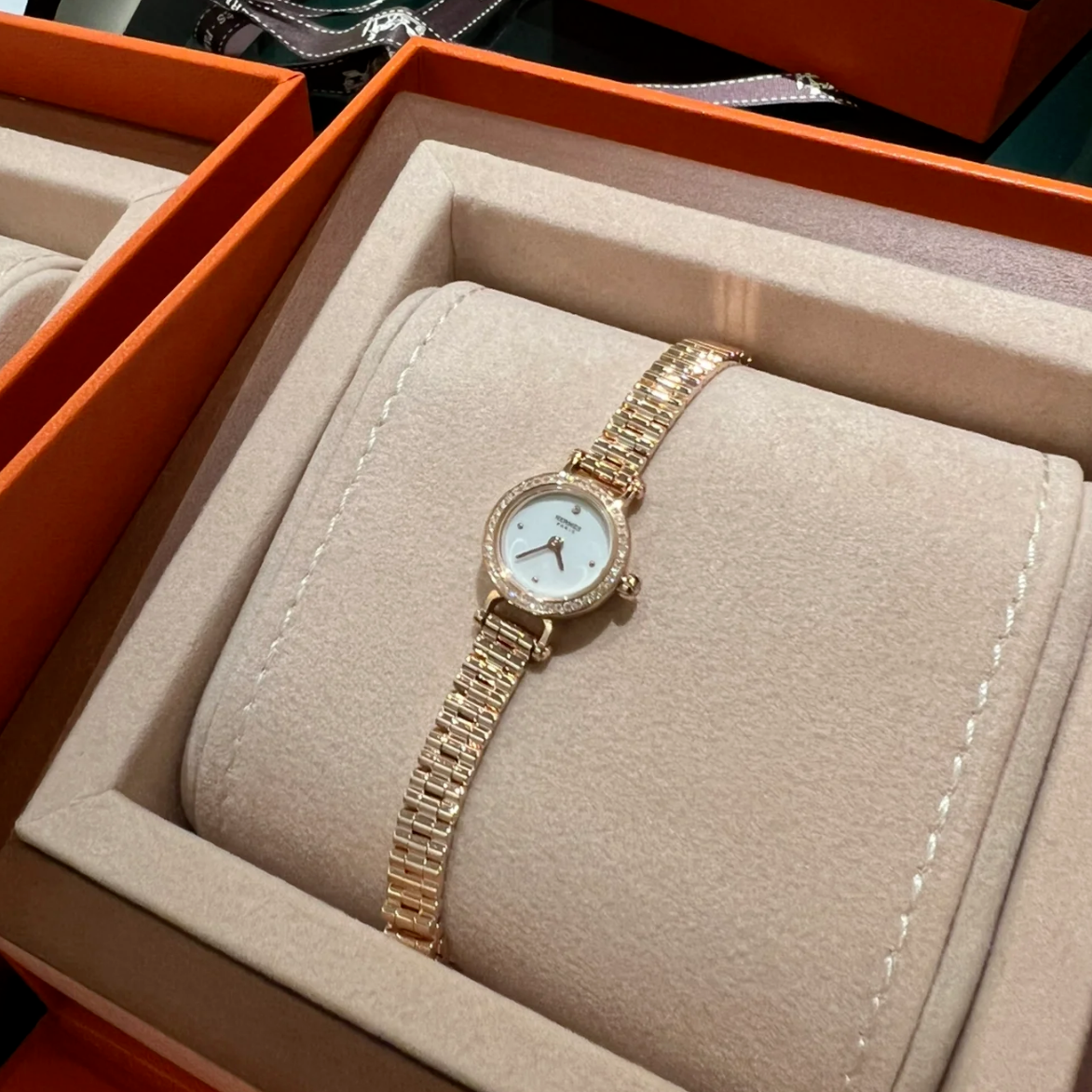 99新 Hermes/爱马仕 闲置小花6珊 爱马仕 石英福宝玫瑰金原钻表