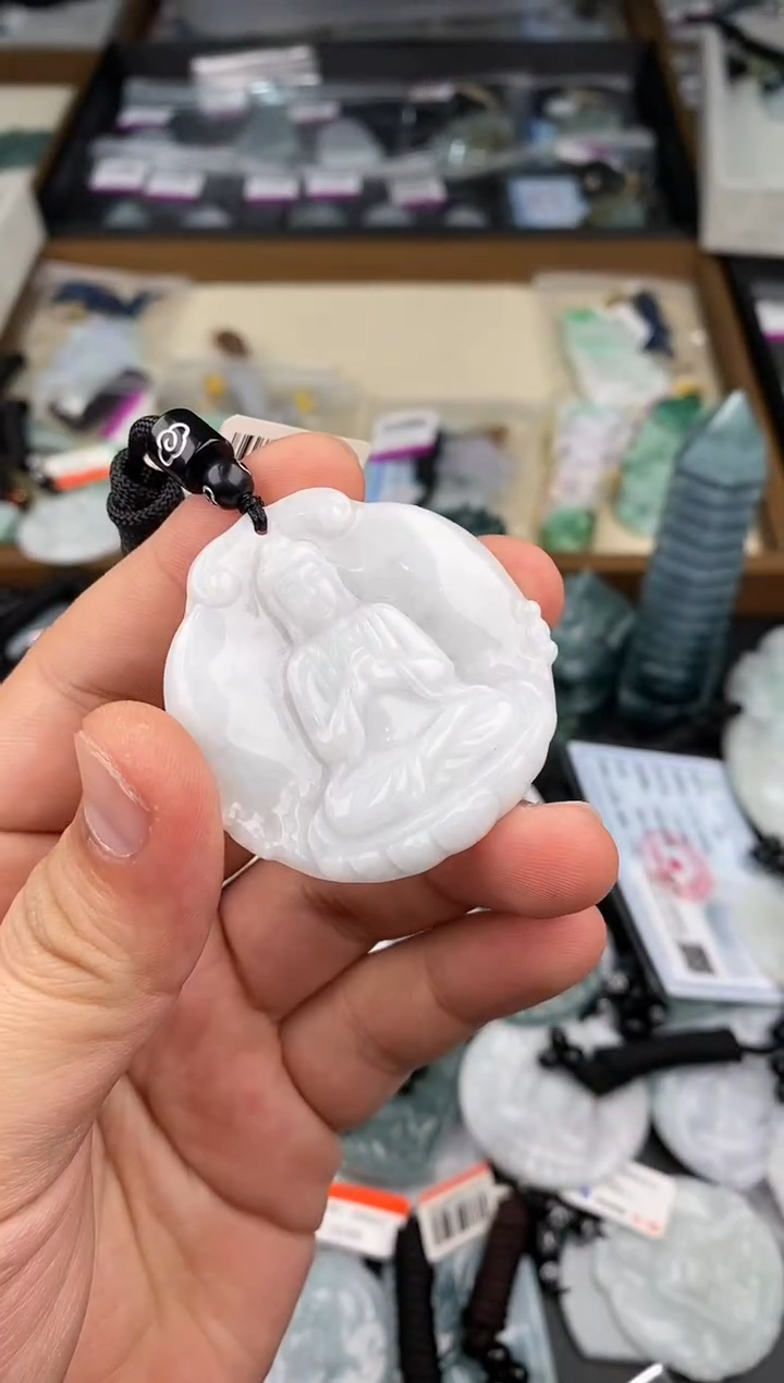 【闪购商品】翡翠颈饰未镶嵌   天然翡翠，一物一图