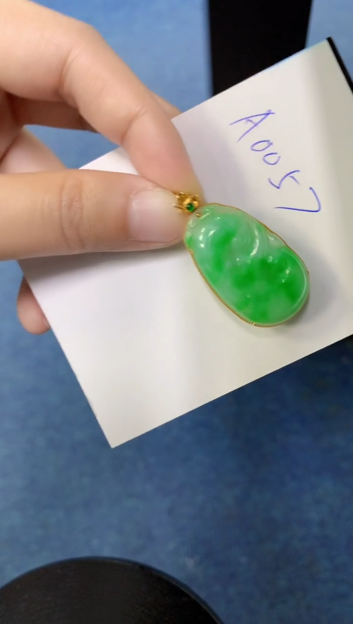 【闪购商品】翡翠颈饰18K金镶嵌000000000