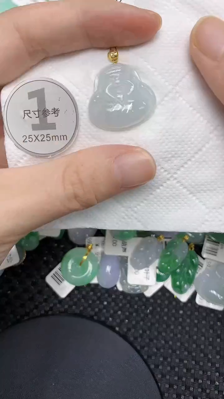 颈饰18K金镶嵌翡翠11111111111