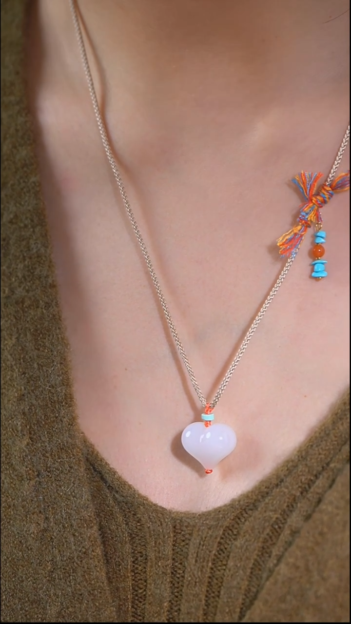 泥塑HETIAN 屁桃吊坠编绳